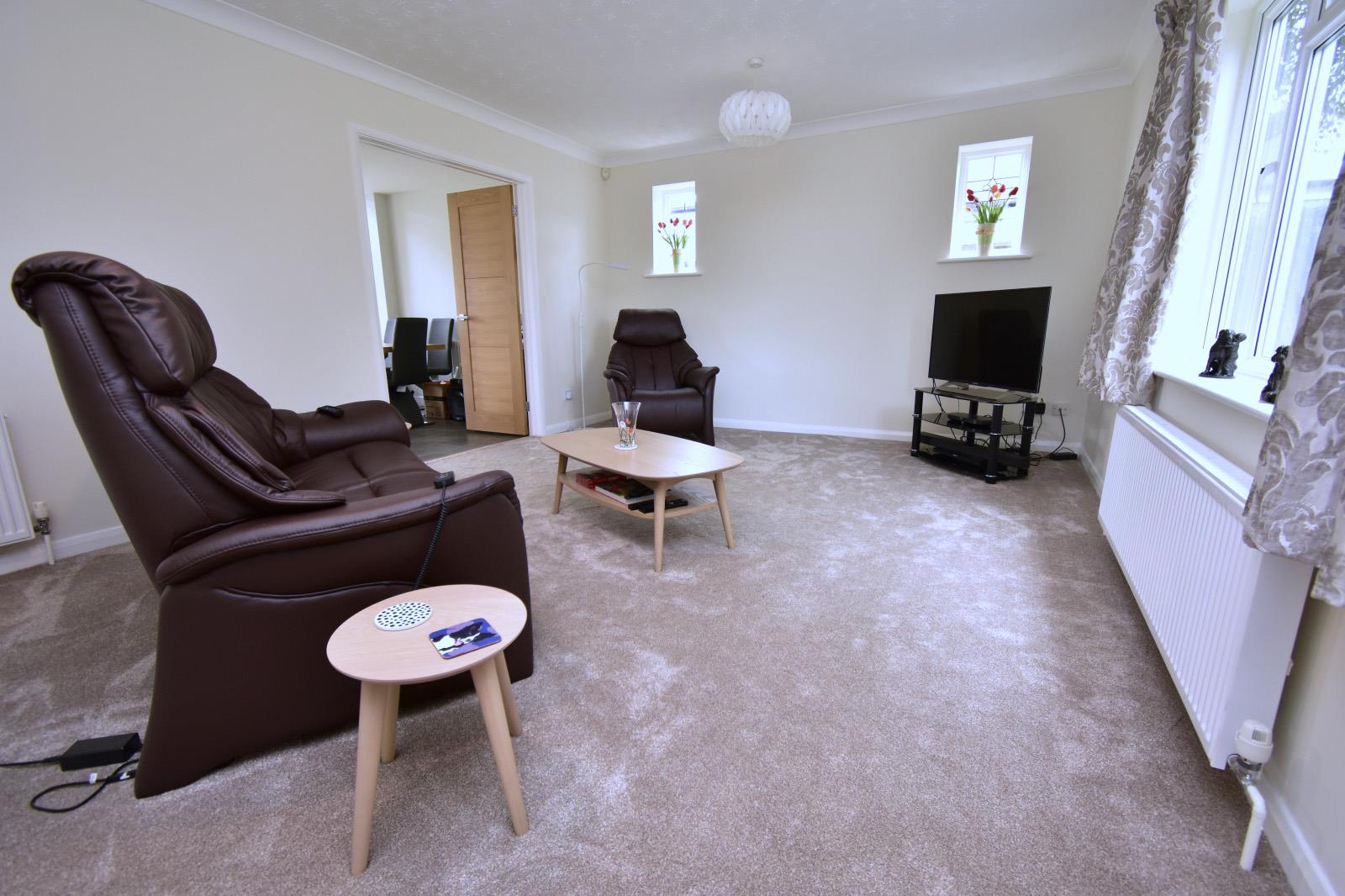 A LOUNGE.JPG